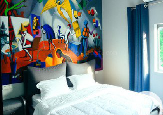 华宁对于酒店的墙体彩绘而言更注重哪些方面？