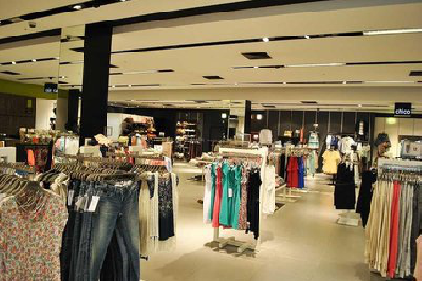 华宁商场里的店面怎么装修？