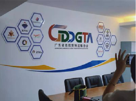 华宁公司走廊文化墙如何设计布置？